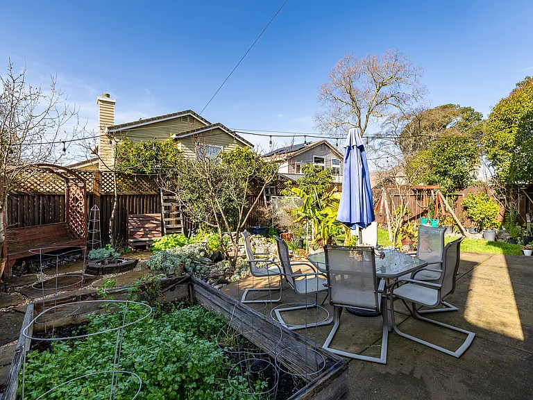 2133 Fairfax Pl — Photo 27