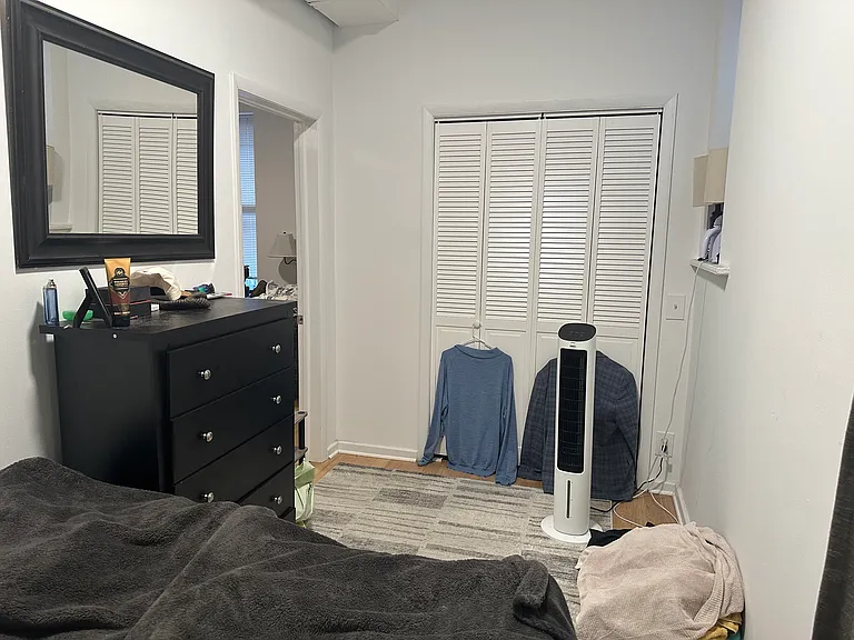 1350 N Greenview Ave #1R — Photo 7