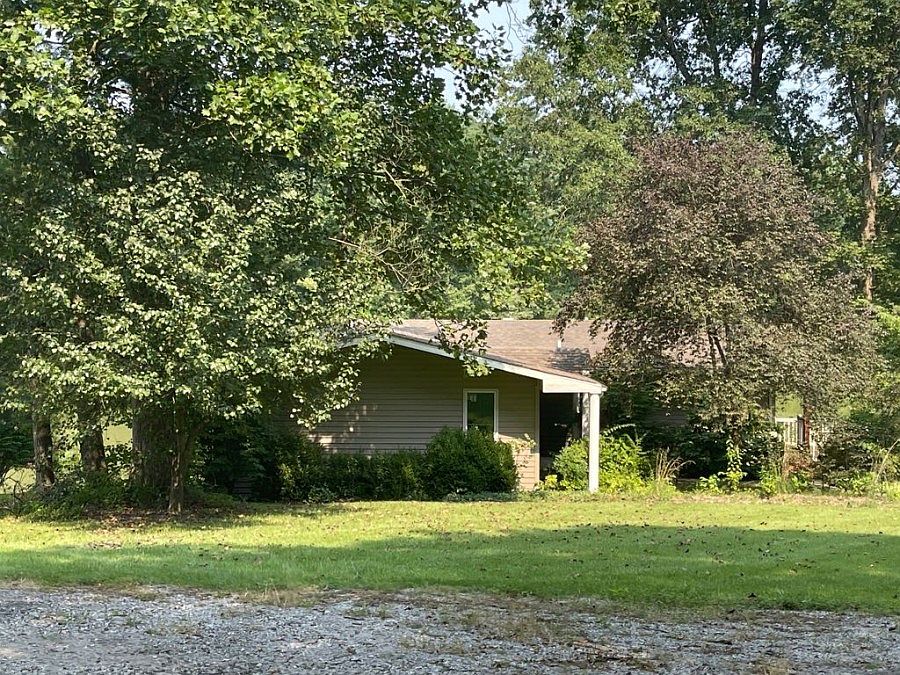 2nd image of 145 Country Club Ln