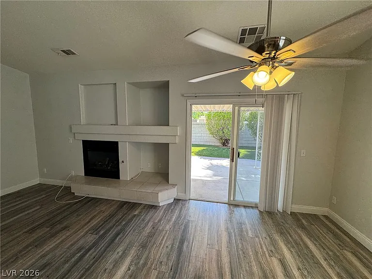10034 Chinook Gale Ct — Photo 10