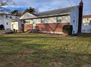 65 Marie Street, Lindenhurst, NY 11757