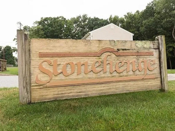 5 Stonehenge Dr Unit 242, Greenville, RI 02828