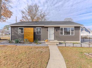 87 Rose Ln, Villas, NJ 08251