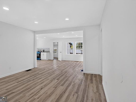 5th image of 7673 Union Hill Rd