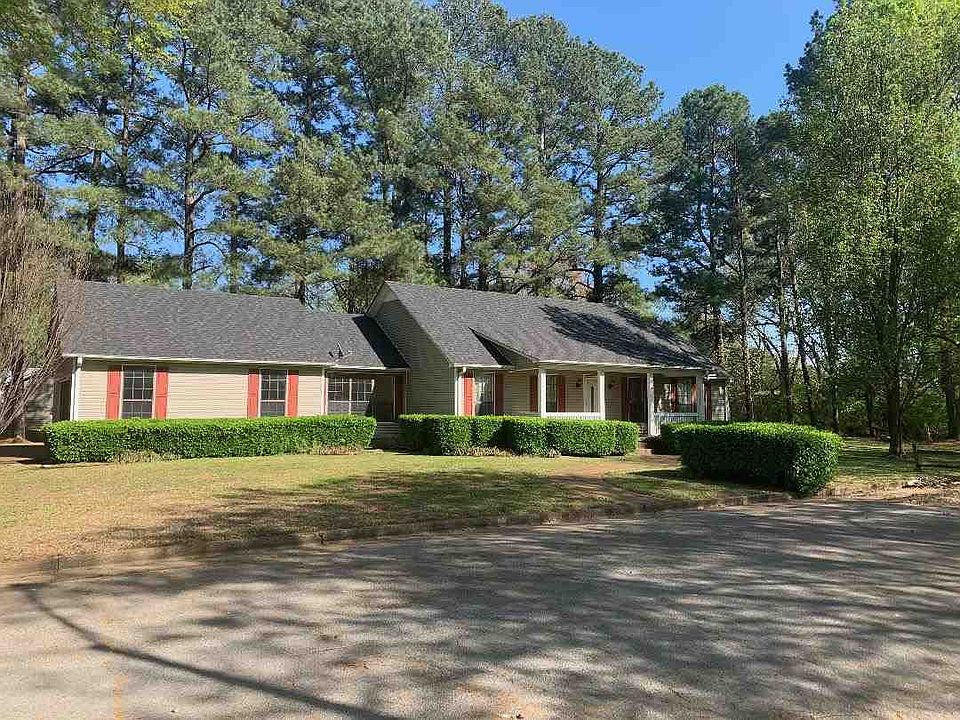 1st image of 912 Vivian Dr