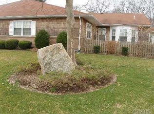 126 Theodore Dr, Coram, NY 11727