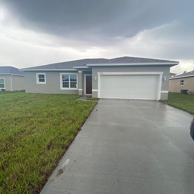 1st image of 704 Pelican Ct
