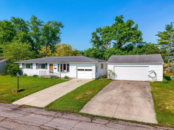 8 George St, Richwood, OH 43344