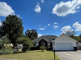 8420 Paradigm Pl, Ooltewah, TN 37363