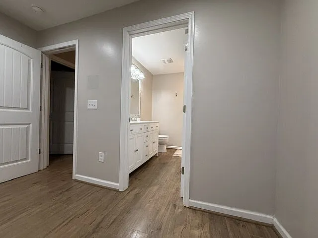 123 Monaview Cir — Photo 17