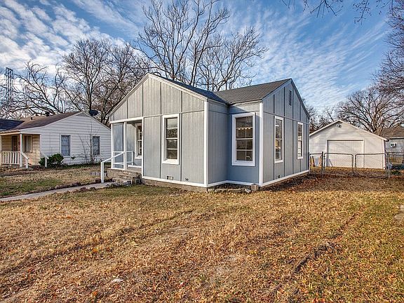 2nd image of 5116 Lyndon Dr