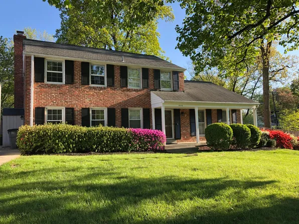 8002 Postoak Rd, Potomac, MD 20854