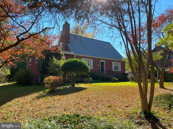 11307 Cedar Ln, Beltsville, MD 20705