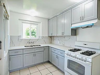5th image of 29 N Curtis Ave APT C