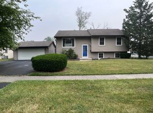 2820 Everglade Ave, Woodridge, IL