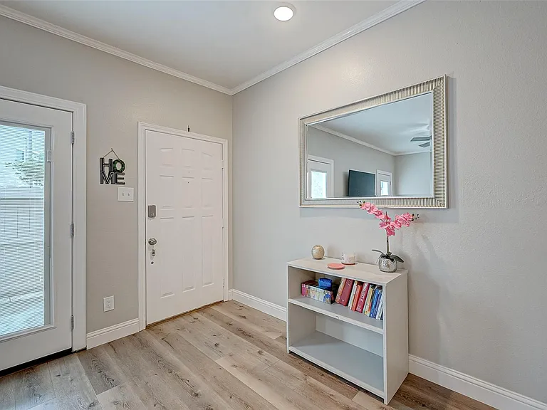 8077 El Mundo St #8077 — Photo 7