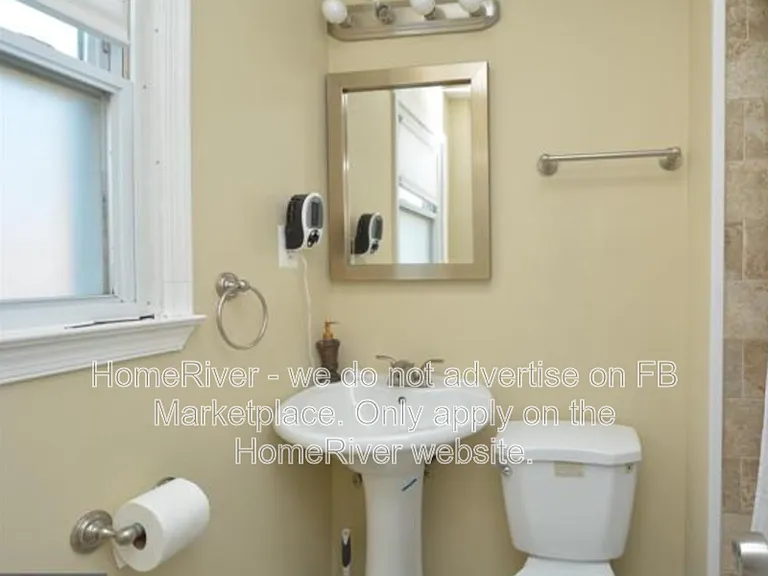 308 Pemberton St — Photo 2
