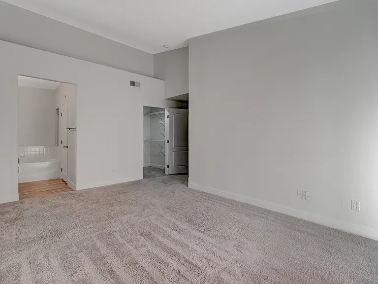 7717 Constanso Ave #204 — Photo 19