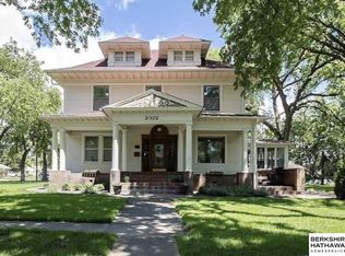 2022 17th St, Columbus, NE 68601