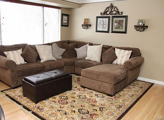 4th image of 33100 Slocum Dr