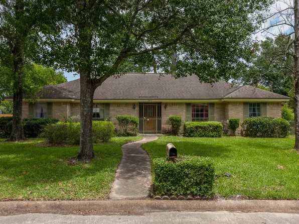 2812 Fairway Dr, Orange, TX 77630