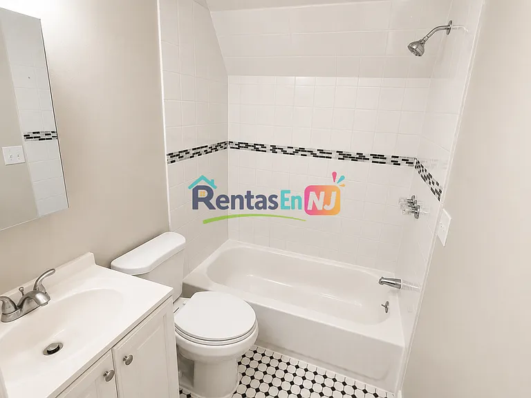 86 Stuyvesant Ave #3B — Photo 2