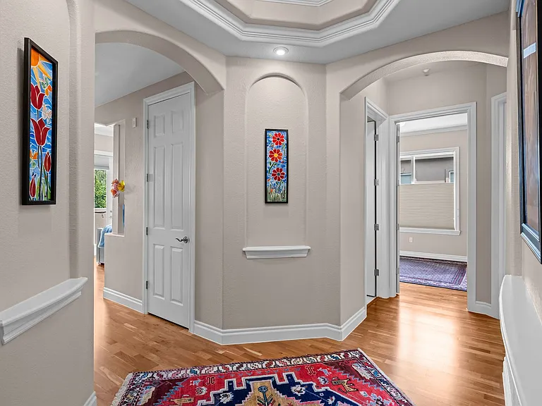 40 Madison St #303 — Photo 2