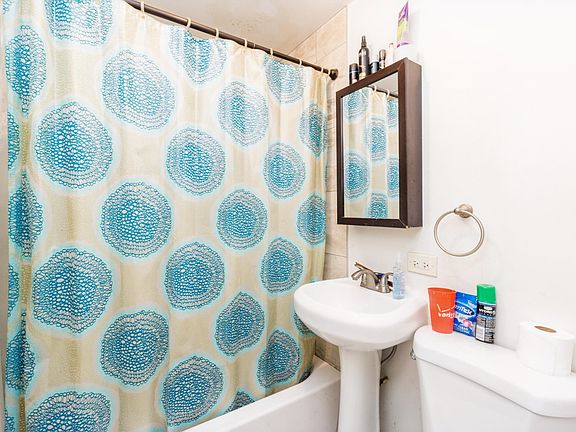 5th image of 4115 N Odell Ave