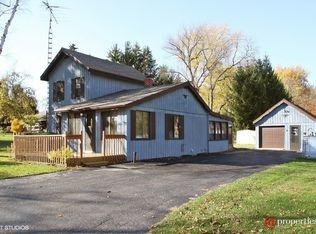 2001 Alta Vista St, Delavan, WI 53115