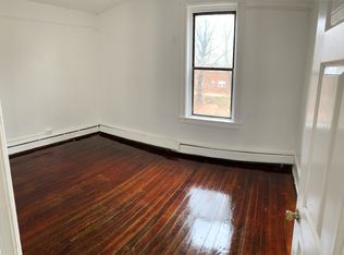 80 N Bridge St APT 1, Poughkeepsie, NY 12601