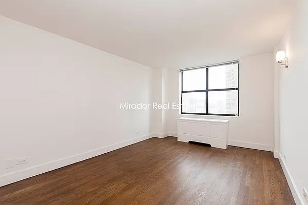 Rented by Mirador Real Estate | media 42