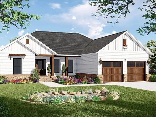 N6772 Hillside Rd, Portage, WI 53901