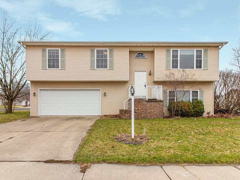 1st image of 4204 W Creighton Ter