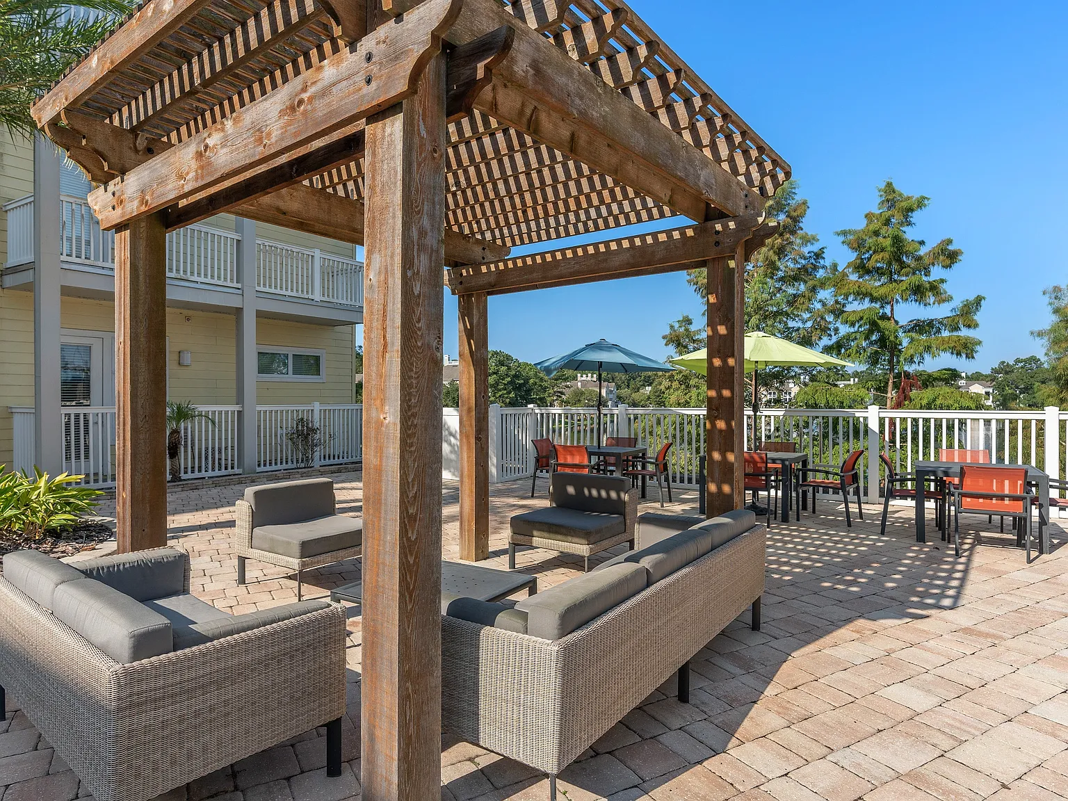 Lake Lofts at Deerwood — Photo 4
