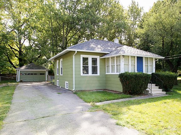 1410 upland dr-102