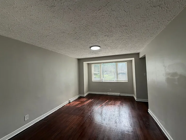 12406 S Normal Ave — Photo 4