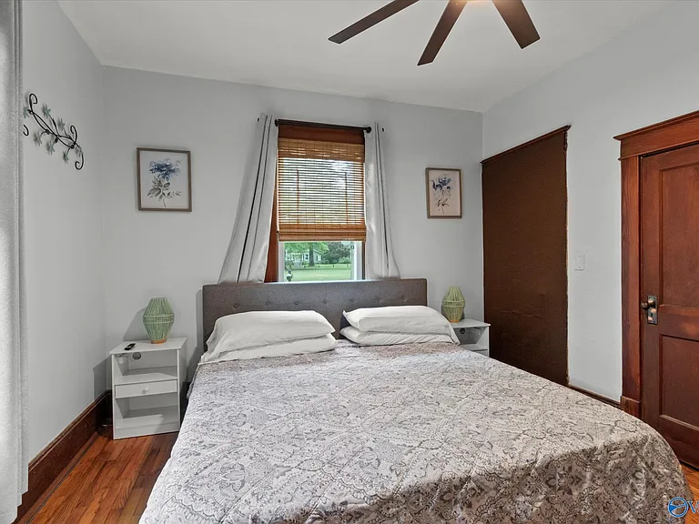 603 Prospect Dr SE — Photo 16