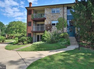 6 Drummers Ln, Wayne, PA 19087