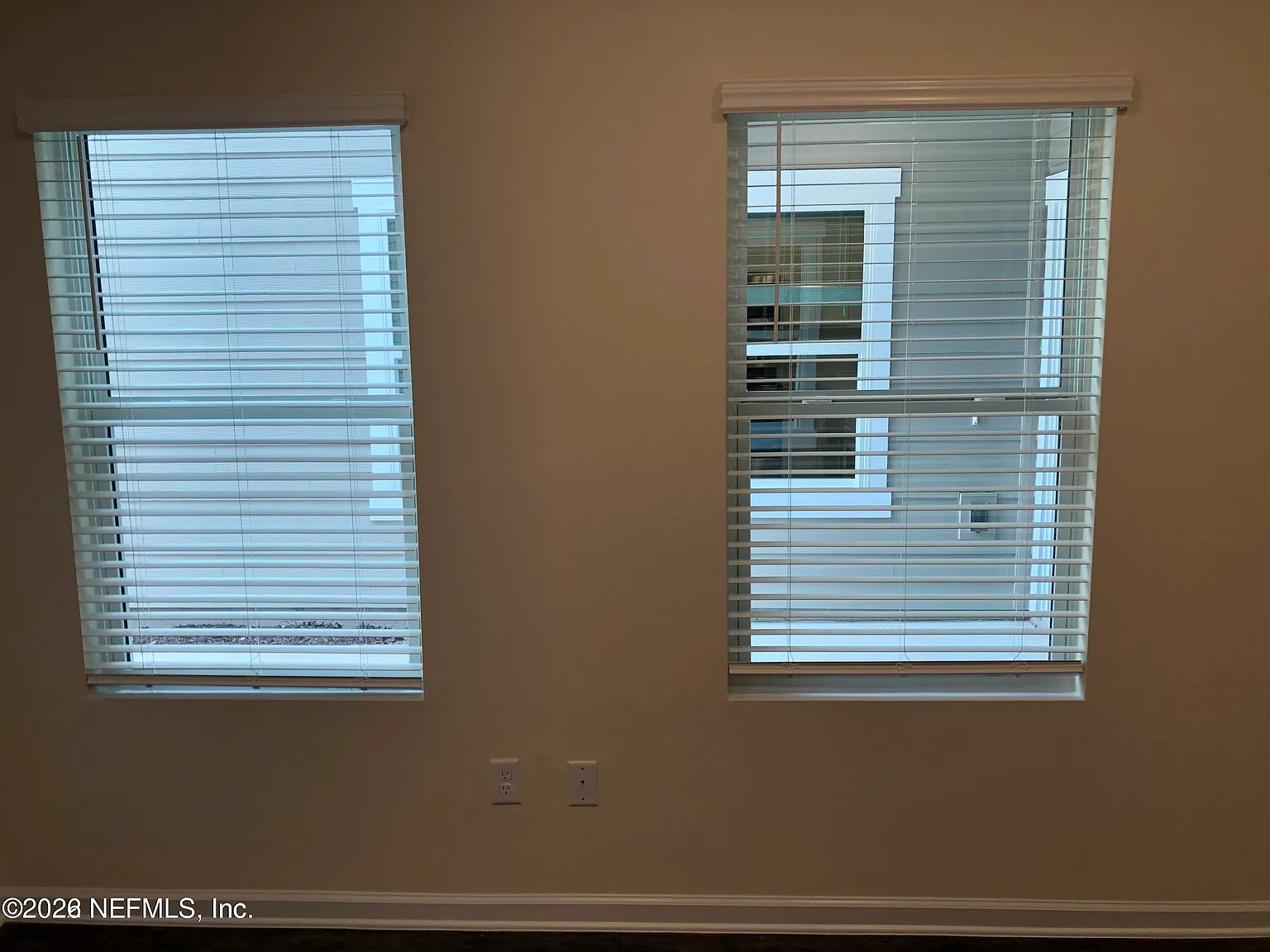 3 bed, 2.5 bath, 1502 sqft, $1,995 — Photo 3