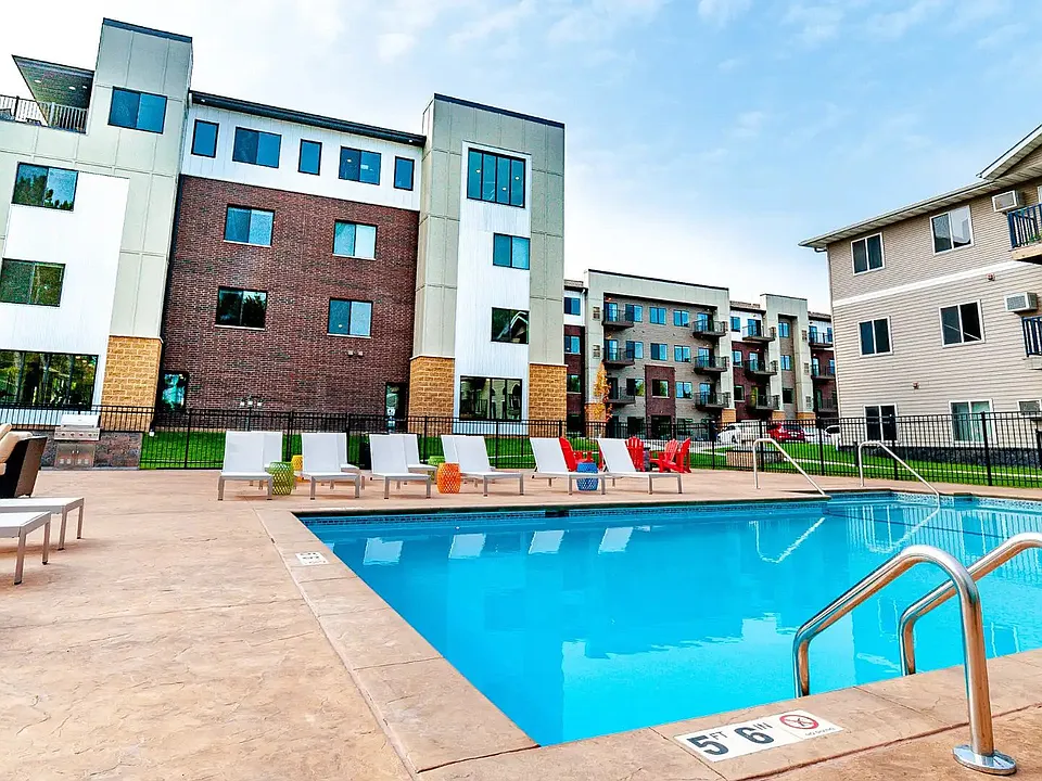 Encore Apartments