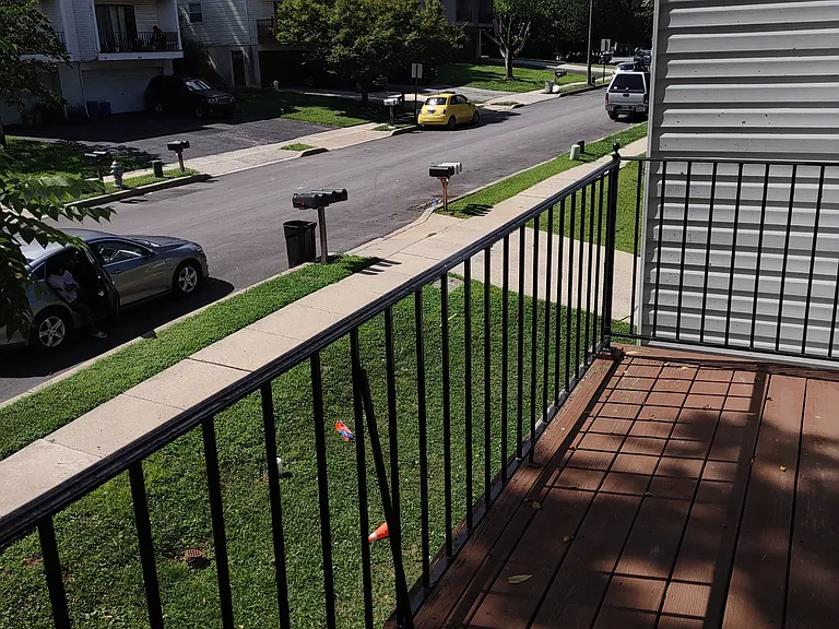 517 Gia Cir #B — Photo 2