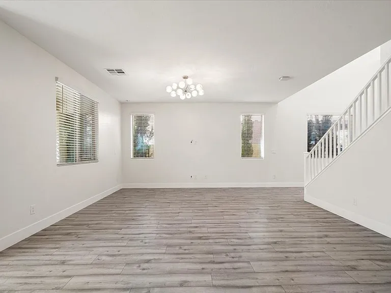 4105 Trillium Bay Ln — Photo 9