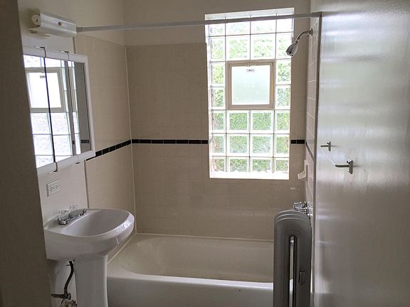 3rd image of 12 N Long Ave APT 3B