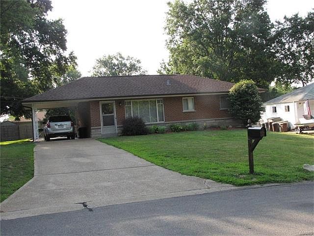 1st image of 8910 Fox Park Dr