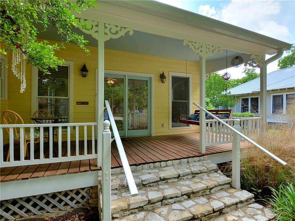 705 Pecan St, Bastrop, TX 78602 Zillow