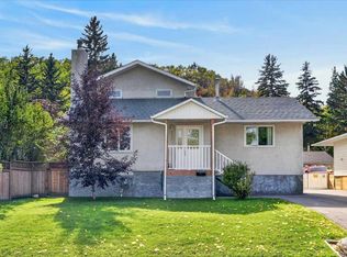 8331 N 33rd Ave NW, Calgary, AB T3B 1L5