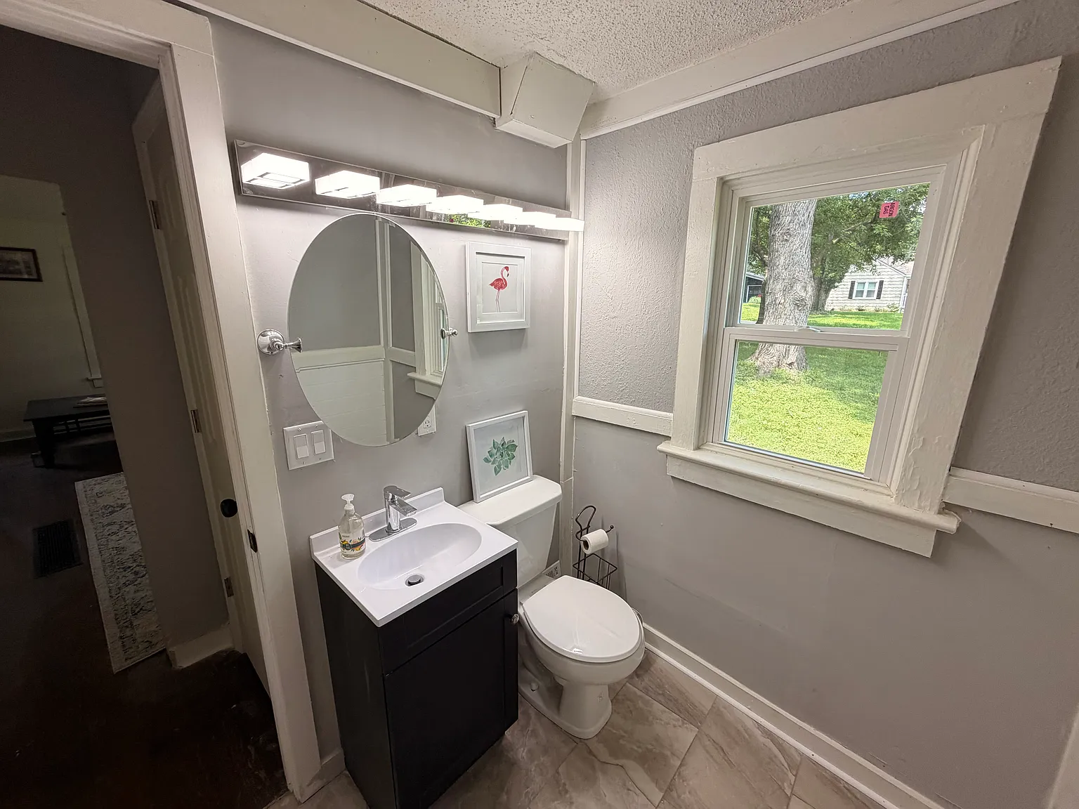 2 bed, 1005 sqft, $1,595 — Photo 4
