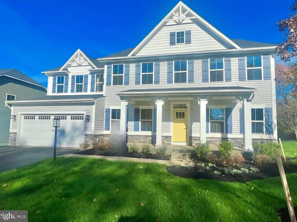 133 Lake Bluff Ct, Fredericksburg, VA 22406