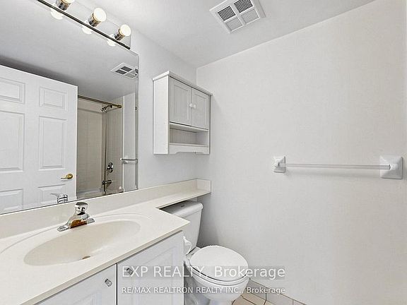 3rd image of 11 Lee Centre Dr #702