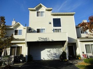 1027 108th Ave NW, Coon Rapids, MN 55433